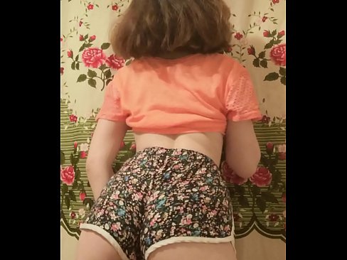 ❤️ Sexig ung babe som strippar av sig sina shorts inför kameran ☑ Porno fb at us sv.sitevox.top